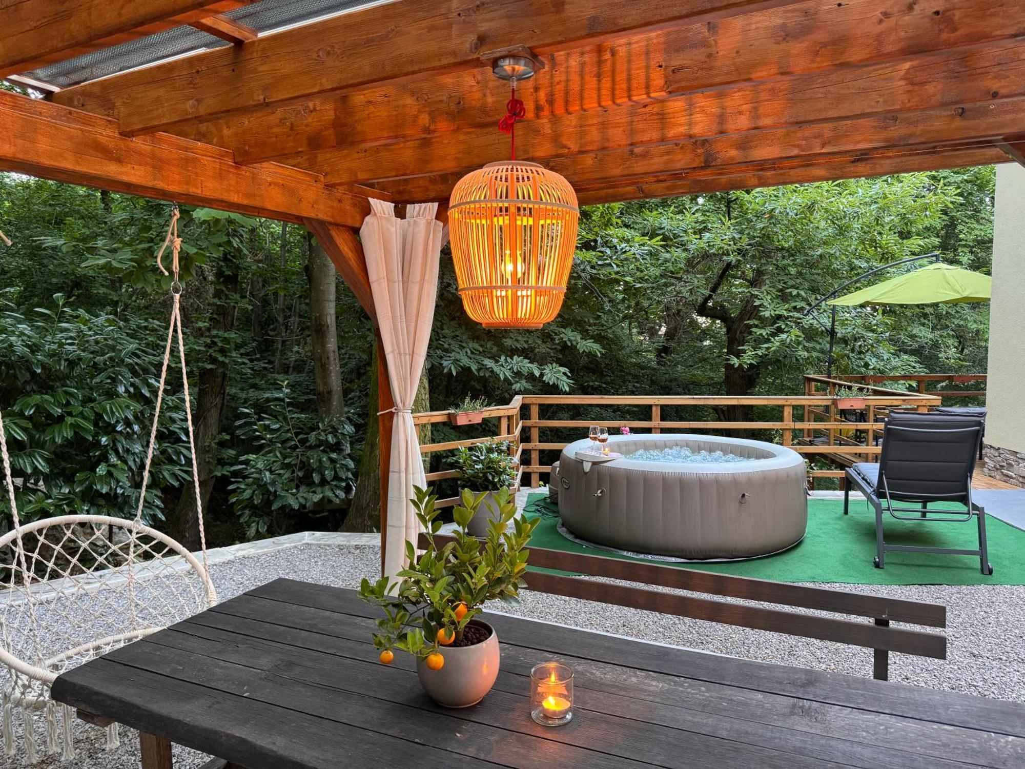 Apartment With A Terrace Forest Home Lullula Veprinac Ngoại thất bức ảnh